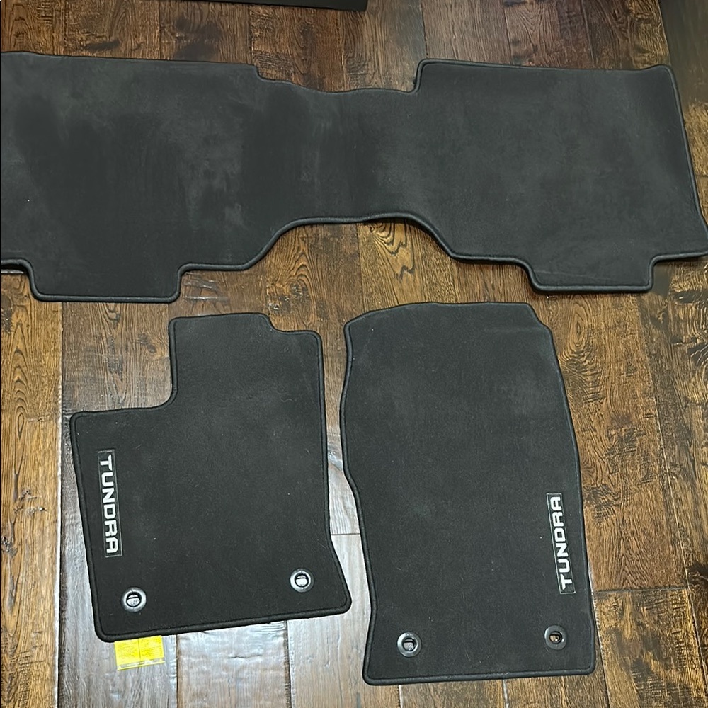 Black Tundra Car Floor Mats